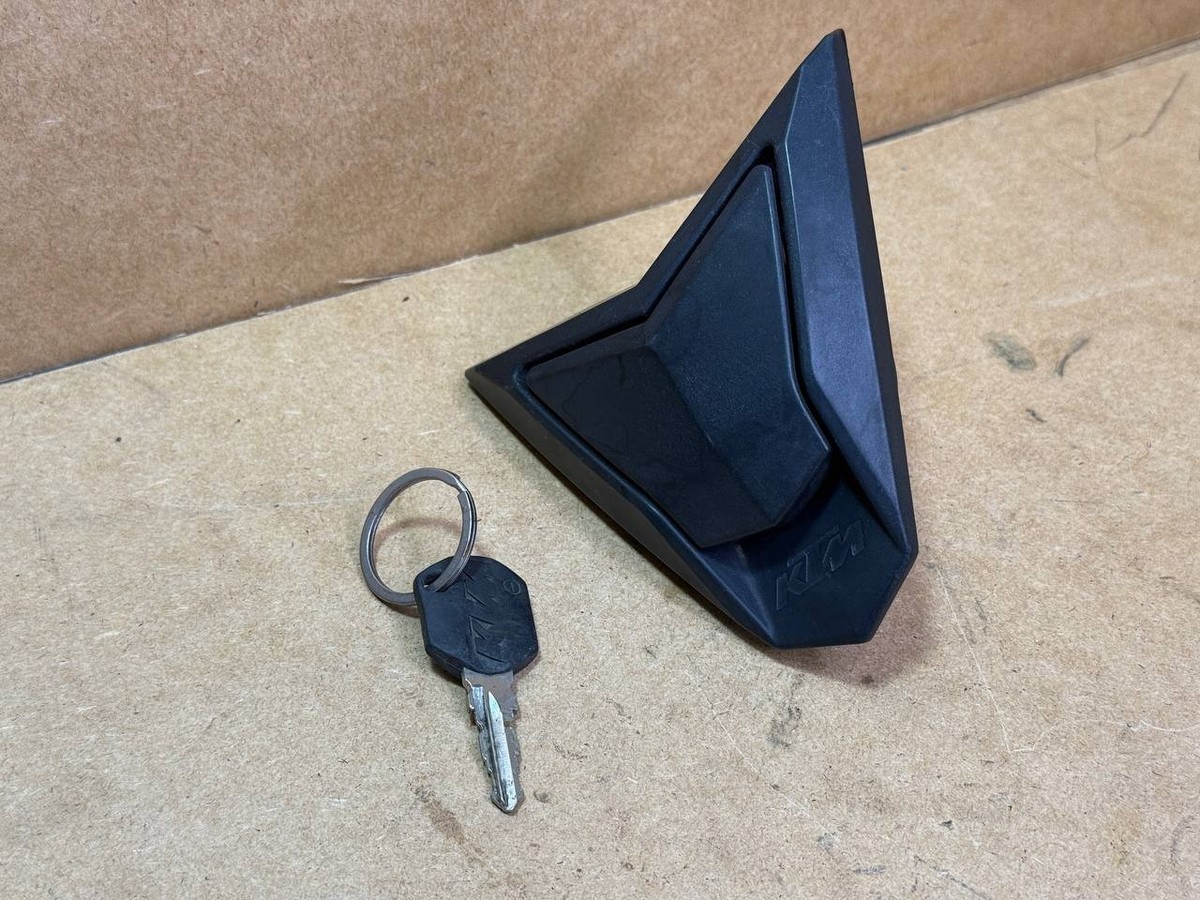 KTM 690 Enduro SMC R 2011 to 2018 Fuel Gas Tank Cap with Lock