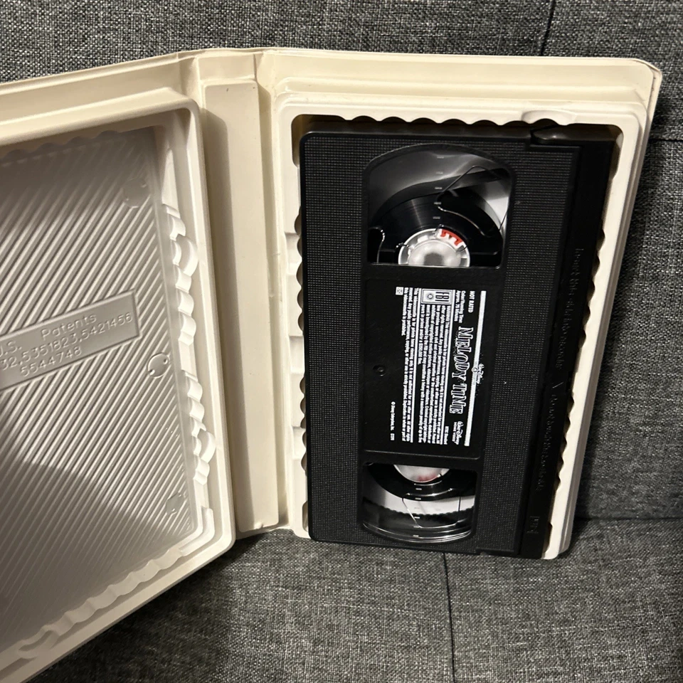 Melody Time VHS Disney Gold Collection Clamshell Donald Duck Mickey Mouse OOP - Image 3 of 4