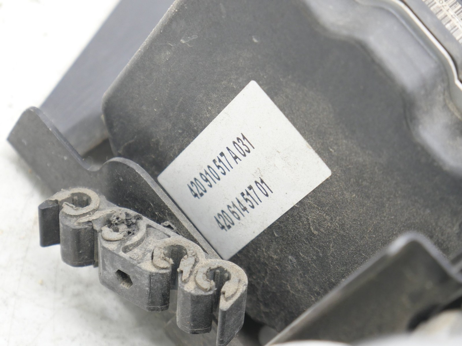 2007-2012 Audi R8 ABS Pump Module Unit Anti Lock Brake ESP 420614517 OEM
