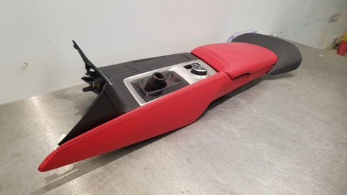 14 CHEVY CORVETTE C7 2LT AT FRONT FLOOR CENTER CONSOLE RED AND BLACK - Picture 4 of 12