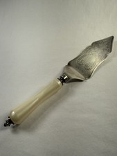 Gerity Cake and Pastry Server - Vintage Server