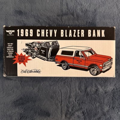 ERTL Collectibles WIX Filters / 1969 Chevrolet Blazer Locking Coin Bank NEW