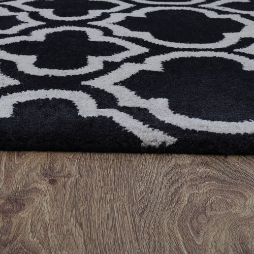 Alfombra ecológica de lana acolchada a mano geométrica negra blanca BBH Homes BBK00302 - Imagen 5 de 8