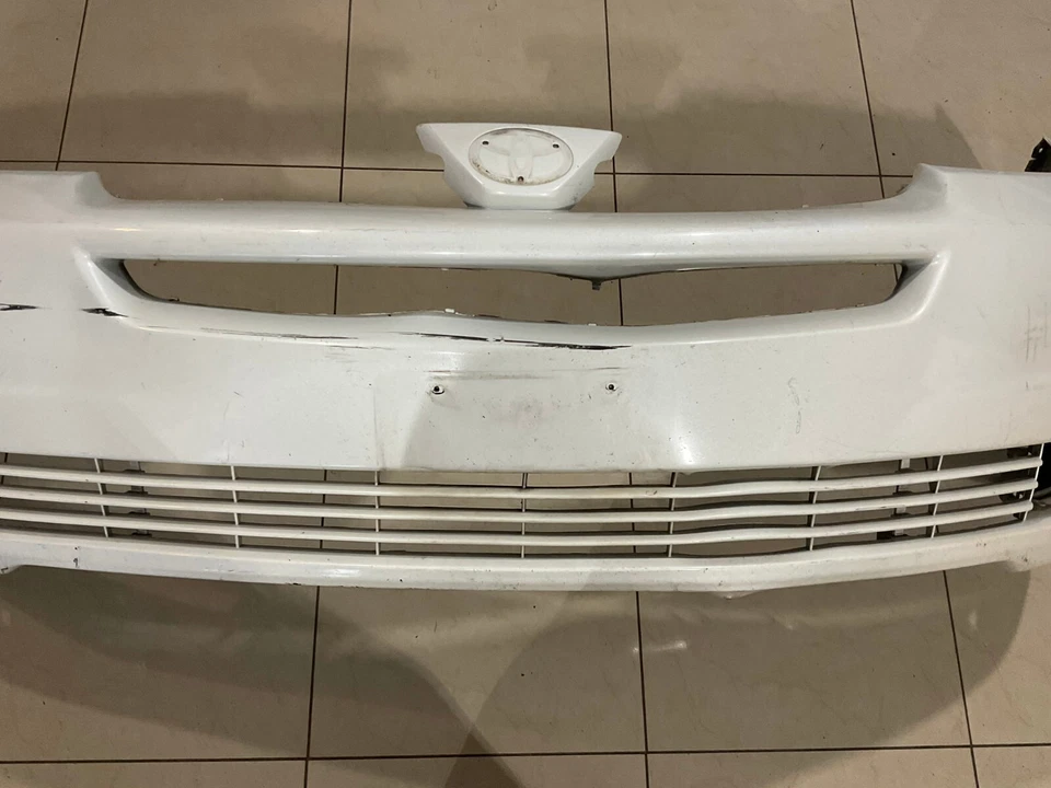 Cubierta de parachoques delantero blanca Toyota Sienna 2004-2005 52119-WL500 OEM Foto 3 de 4