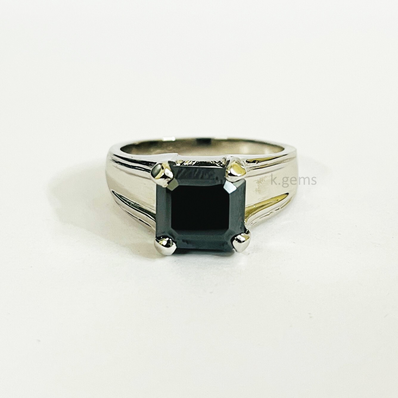 Minimalista 7CT Diamante Negro Solitario Hombres Anillo Octágono Forma AAA
