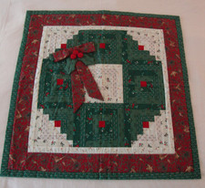 CHRISTMAS: Quilted Log Cabin Wreath Wall Hanging 29.5 x 29.5 inches 