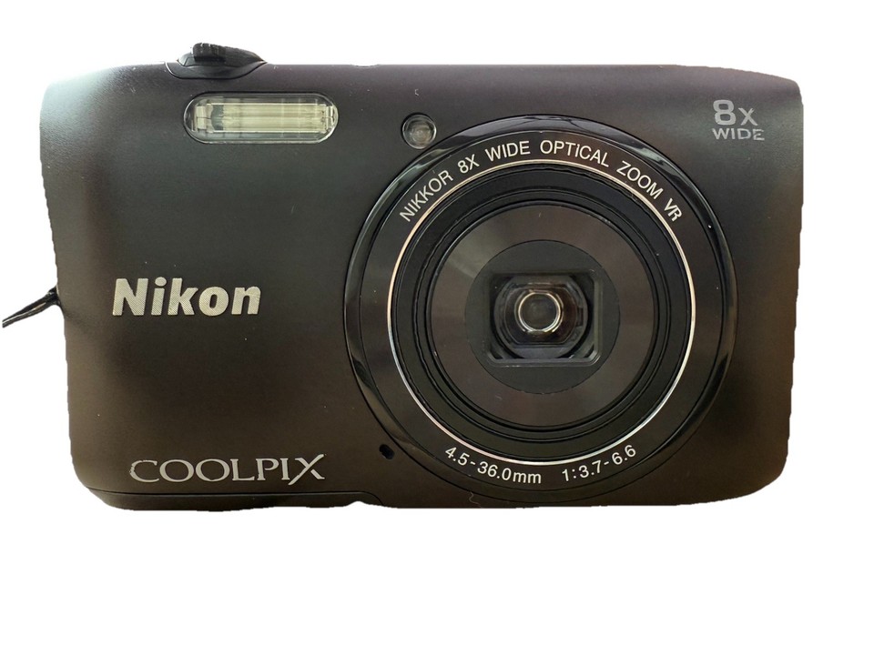 Nikon CoolPix S3600 - Cámara digital compacta de 20 MP y zoom óptico de