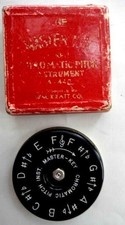 vintage CHROMATIC PITCH INSTRUMENT w box KRATT working condition original