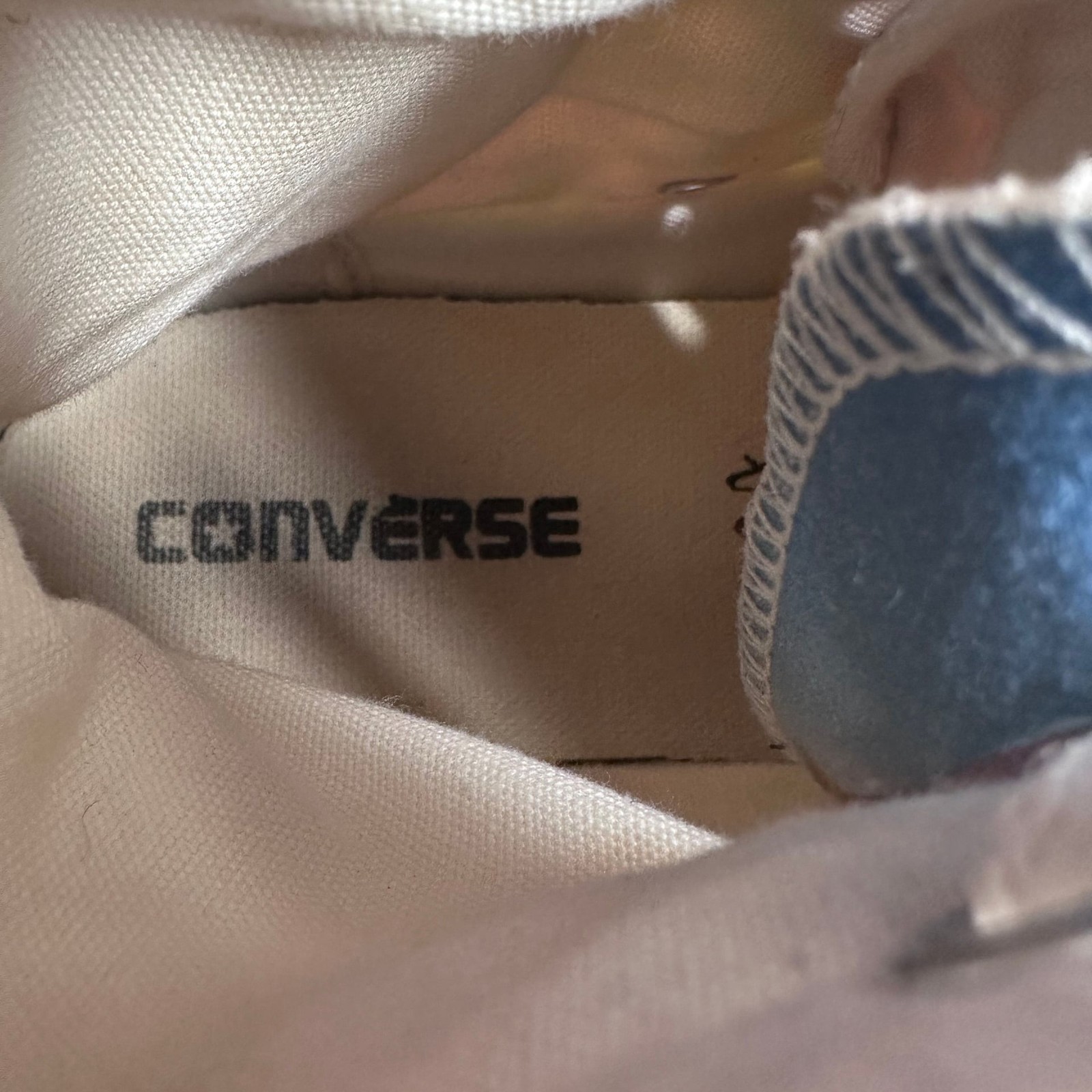 Converse thumbnail 4