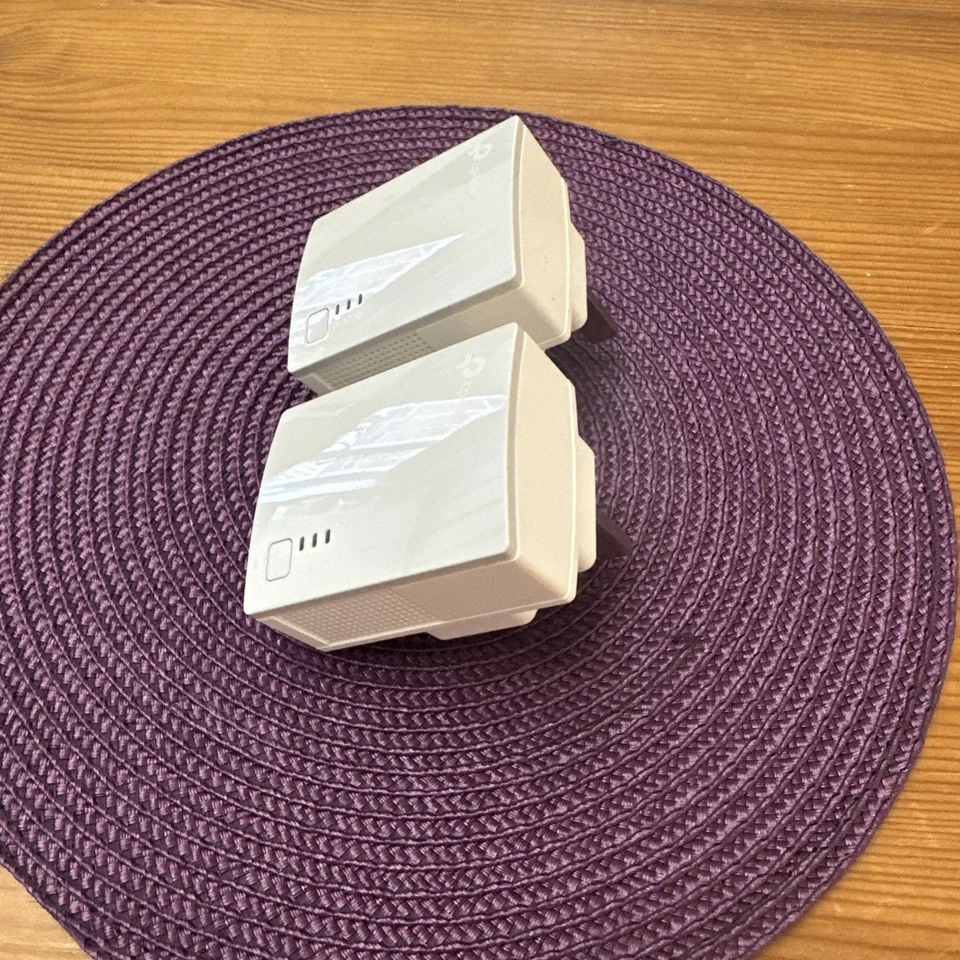 TP-Link TL-PA4010KIT AV600 Powerline Adapters 600 Mbps  - Image 3 of 4