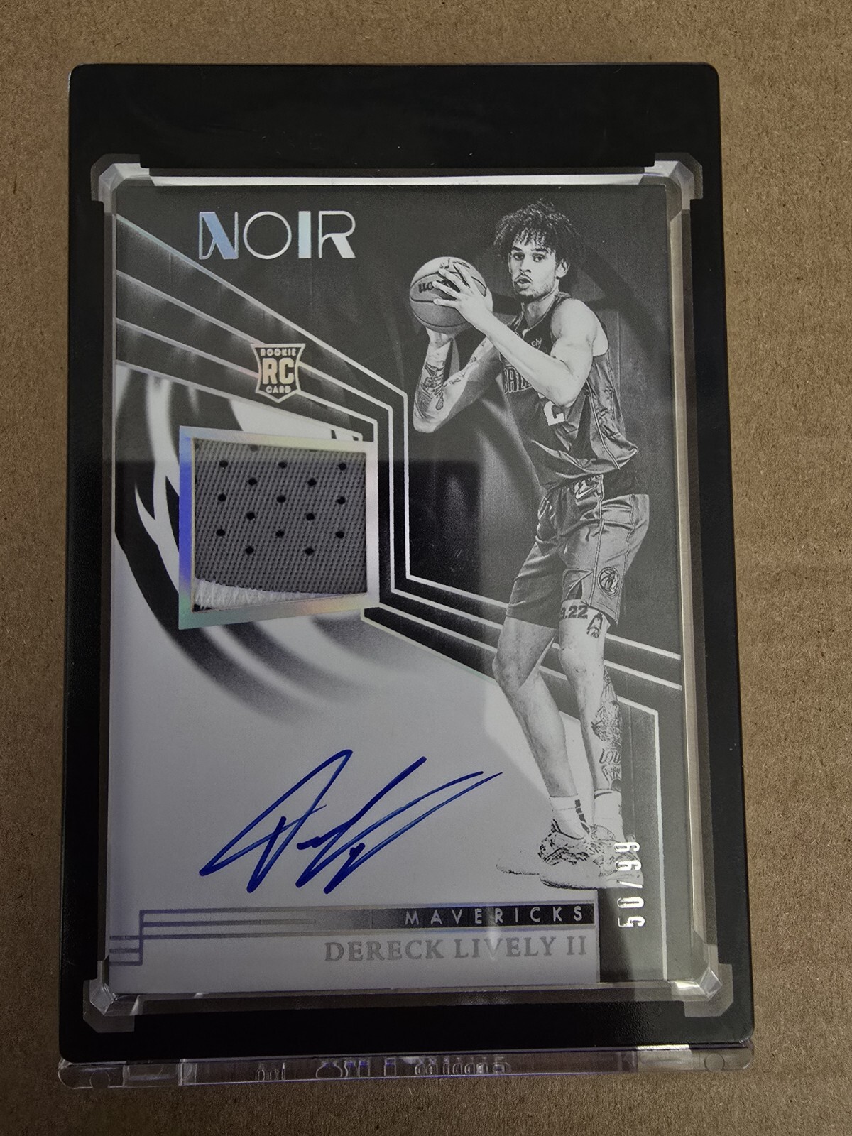 2023 Noir #316 Dereck Lively II Patch Auto /99 RAW!!!