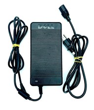 GENUINE Dell precision M6400 M6500 M6700 pa-7e 210W Adapter Charger Power Supply