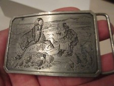 VINTAGE ETCHED DESIGN WALRUS SCENE BELT BUCKLE - HEAVY BUCKLE AND SIGNED GW-5