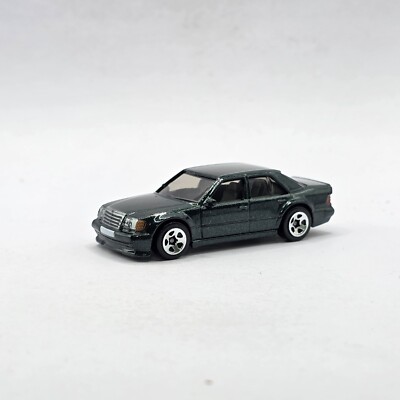 2025 new HOT WHEELS  mainline MERCEDES-BENZ 500 E green -PACKAGE PULL LOOSE