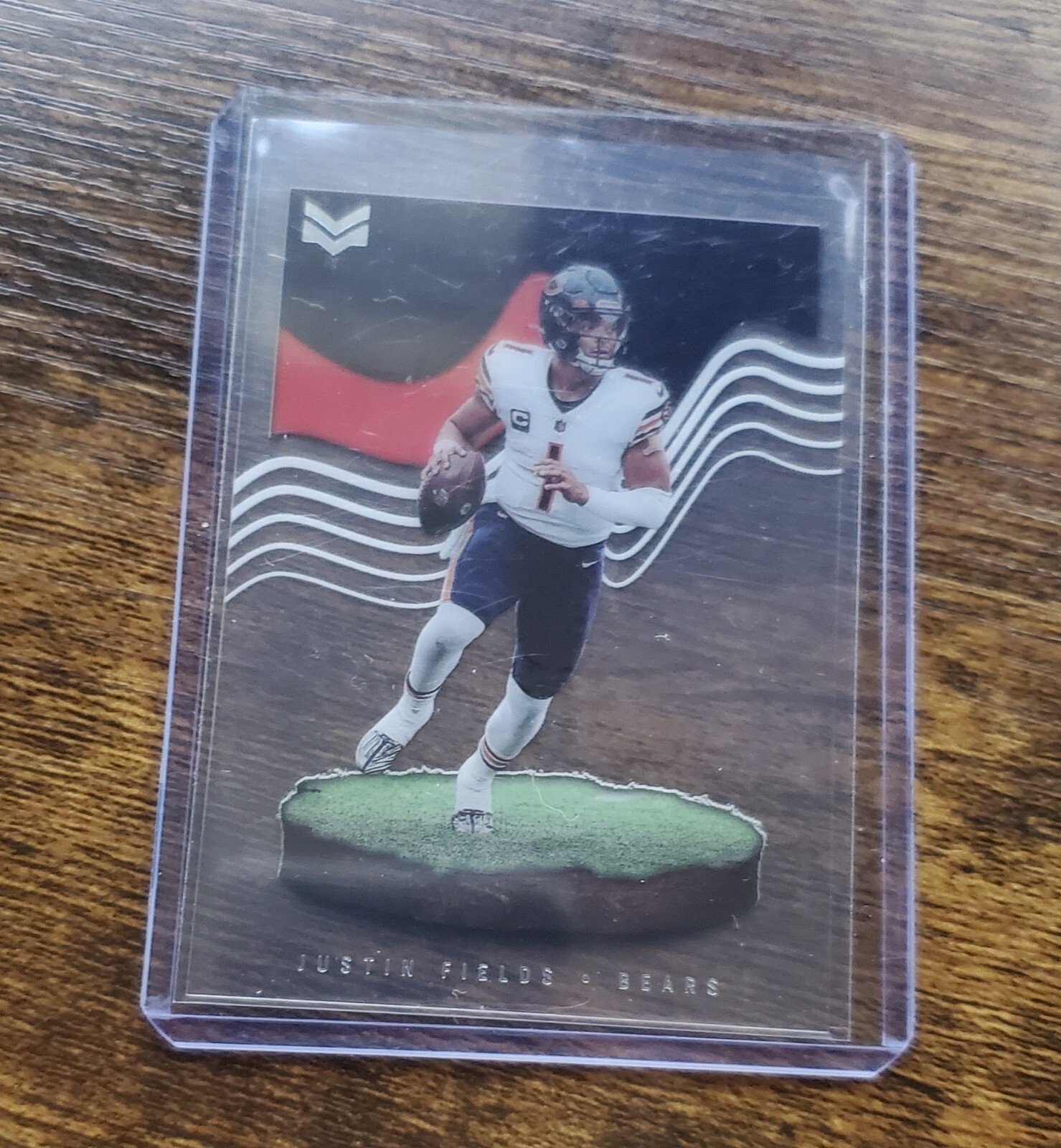 2021 Panini Chronicles Magnitude #MAG-8 Justin Fields