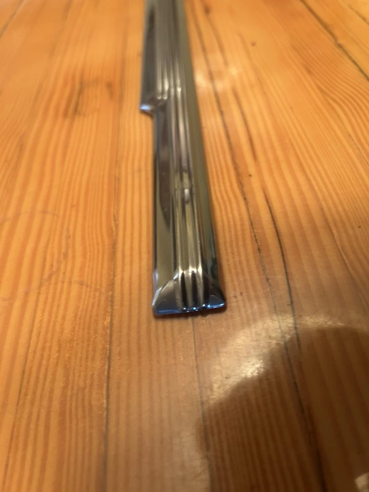 1942 1946 1947 1948 Chevrolet Fleetline Moulding Passenger Front Fender - Image 4 of 4