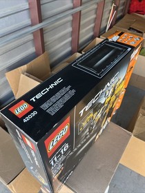 LEGO TECHNIC: Volvo L350f Wheel Loader (42030)