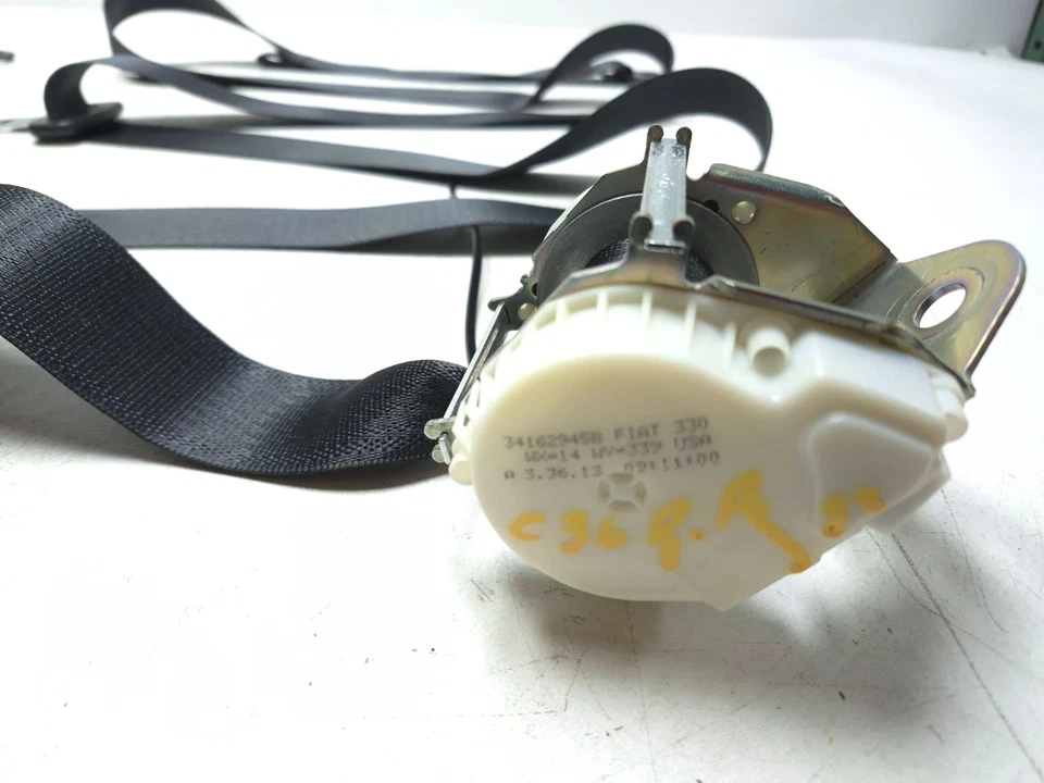 Fiat 500L 2014 retractor de cinturón de seguridad trasero izquierdo y derecho OEM Foto 2 de 4