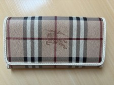 Authentic burberry Classic nova Check Leather Long Bifold wallet