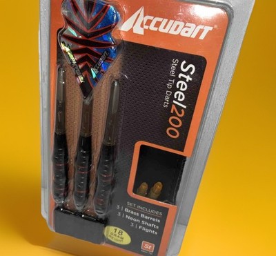 Accudart Steel 200 Darts Set 18 Gram Tomahawk Flights 2013 
