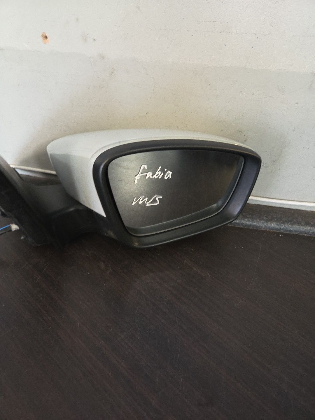 SKODA FABIA Door Mirror Drivers Side Electric 2019 Petrol 6V2857408C White - Image 2