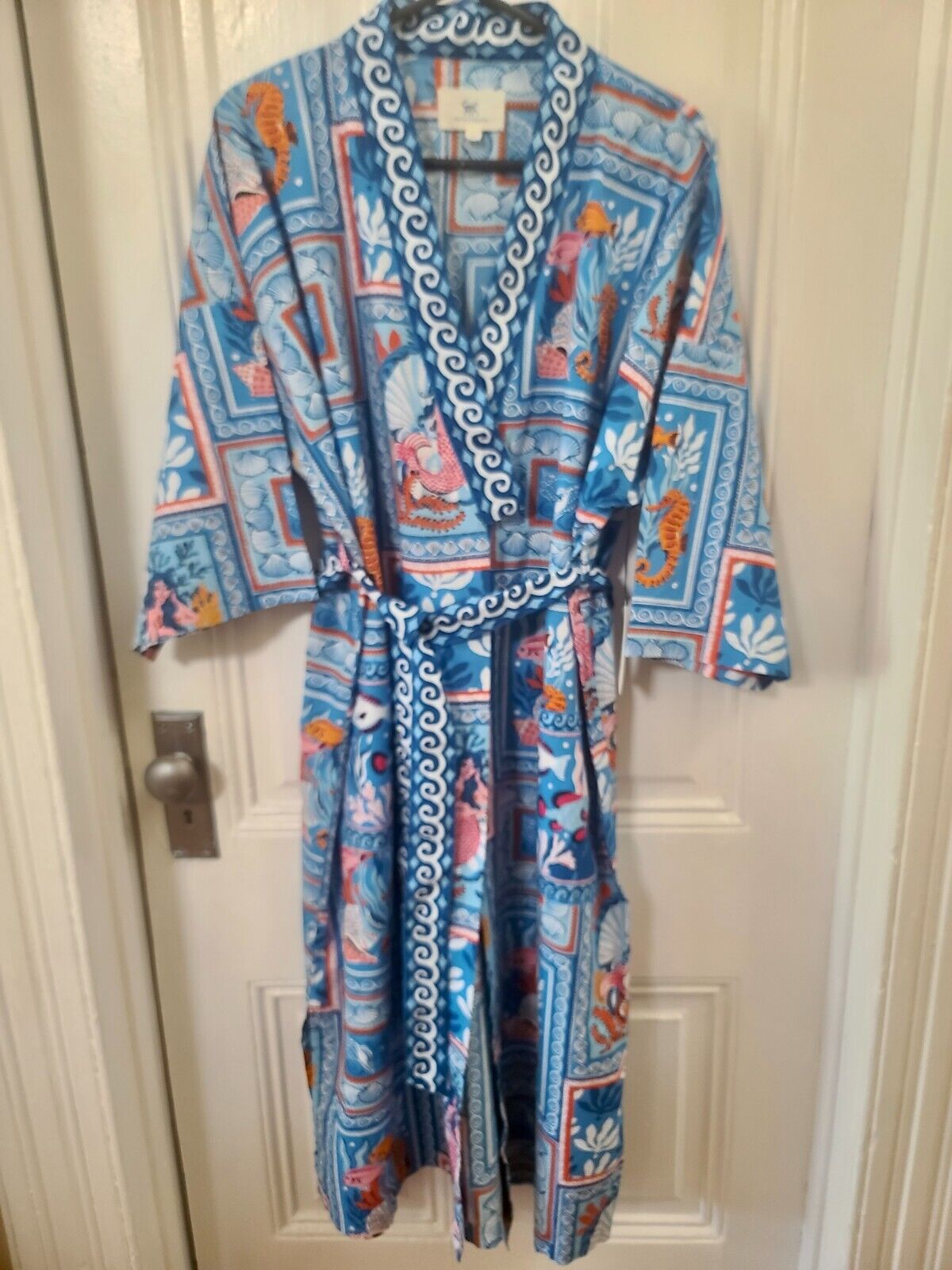 Picture 2 of 6