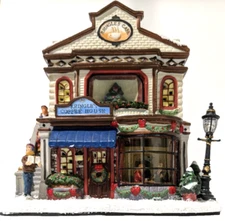St. Nicholas Square Kringle's Coffee Shop and Cafe 2005 Illuminated