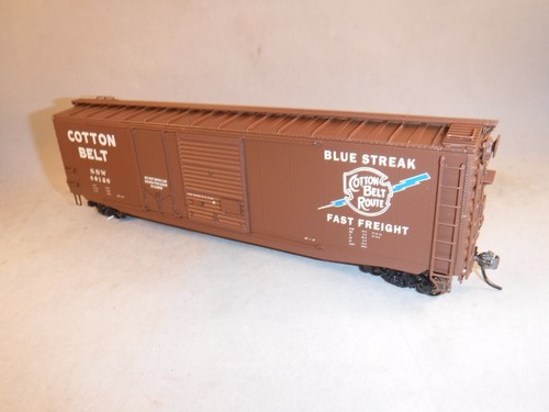 Intermountain HO SSW 50' Dbl-Dr Caja Toscana "Cinturón de Algodón Raya Azul" #48126 | Condition: New