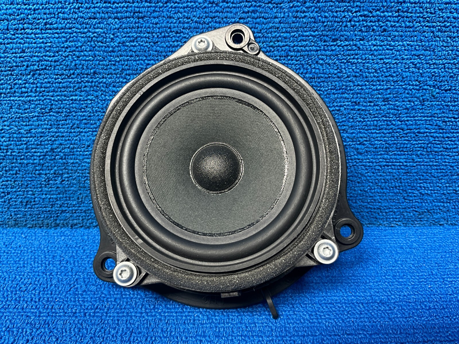 Picture 1 of 6