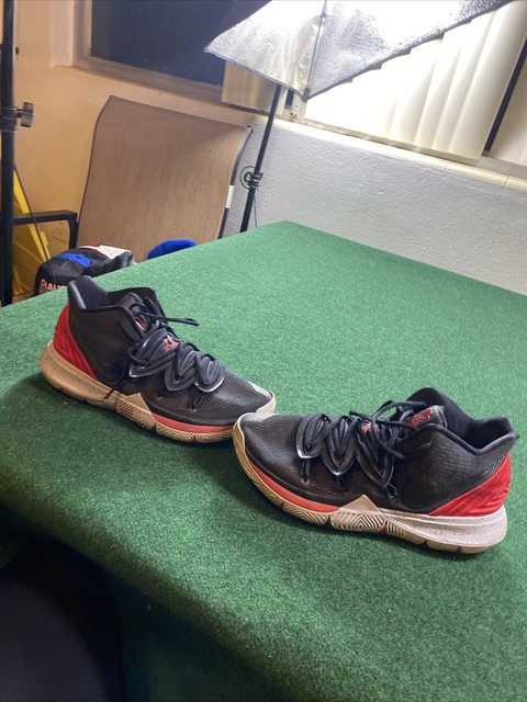 nike kyrie 5 illuminati