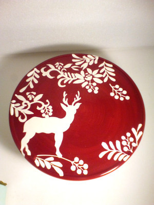 Gibson Elite Christmas Cake Plate 12'' Ceramic Red & White Reindeer Floral