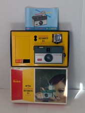Vintage Kodak Hawkeye Instamatic R4 Outfit Camera W/ Flashcubes And Box