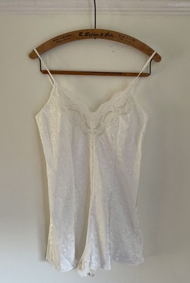 Vintage M&S - seidiges Camiknickers/Teddy - weißer strukturierter Satin - Größe UK 14 - sehr guter Zustand 