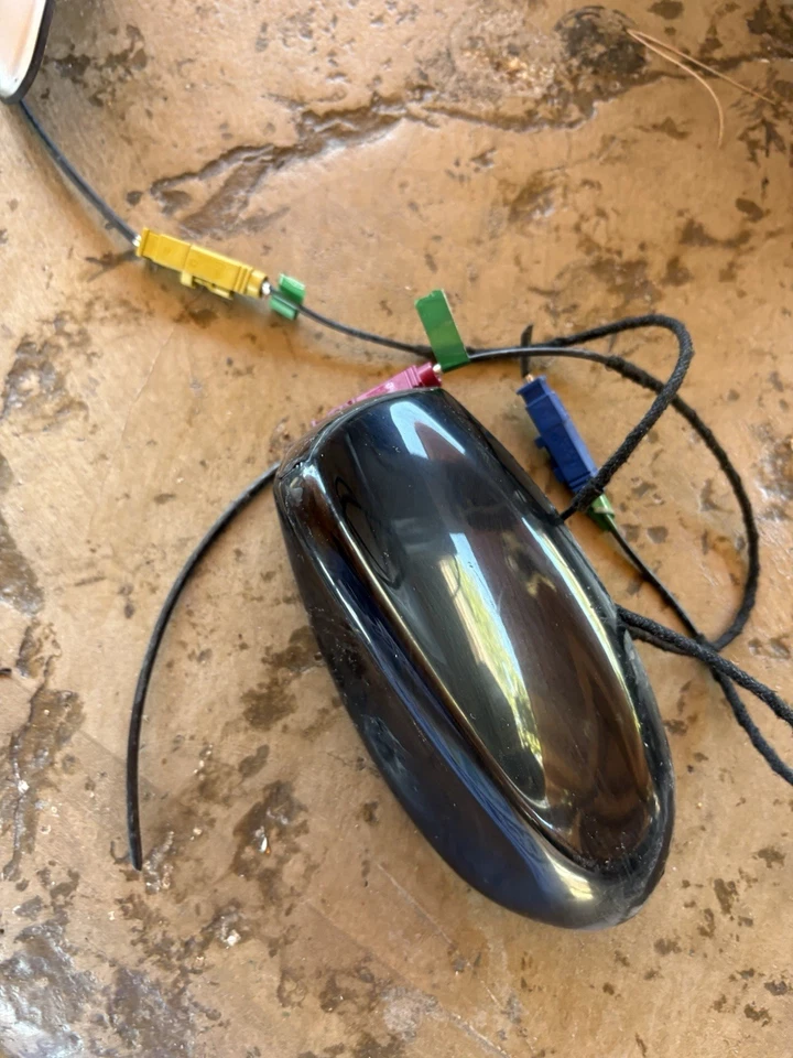 ALFA ROMEO STELVIO 2017-2019 TECHO SUPERIOR RADIO AM FM ANTENA ALETA DE TIBURÓN OEM Foto 3 de 4