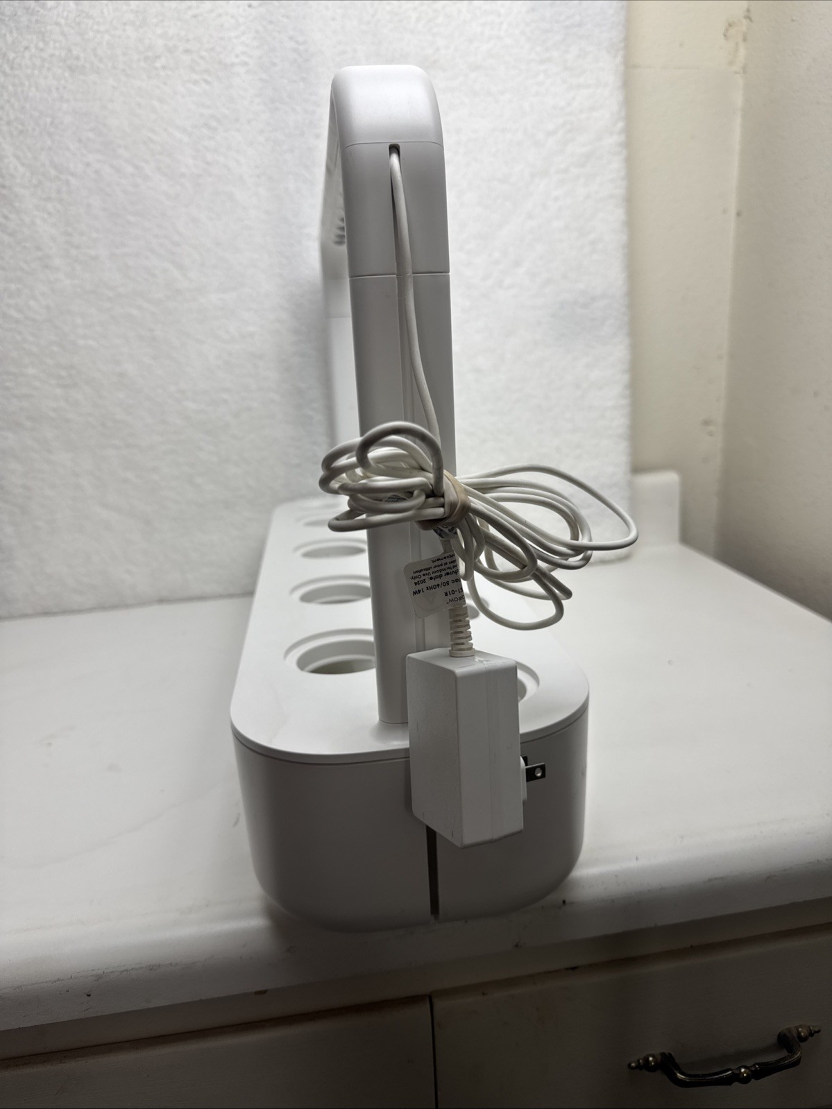 Click & Grow Smart Garden 9 Pro Indoor Grow Kit Hydroponic Self Sustaining Herbs