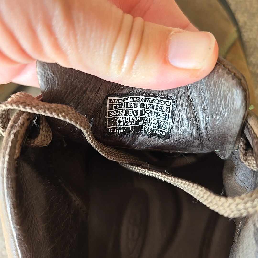 Scarpa da passeggio Keen Presidio da donna US 8 in pelle marrone noce