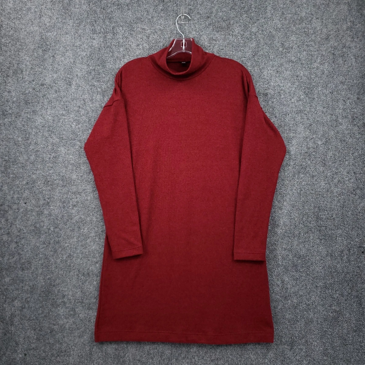 Uniqlo red deals turtleneck