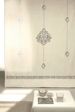 Tenda di Puro Lino Ricamata a Mano con filè e sfilature cm 240x310