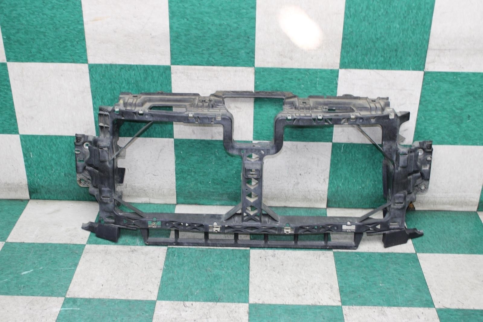 17-19 F250 6.7L Powerstroke Diesel Plastic Radiator Core Support Assembly OE WTY