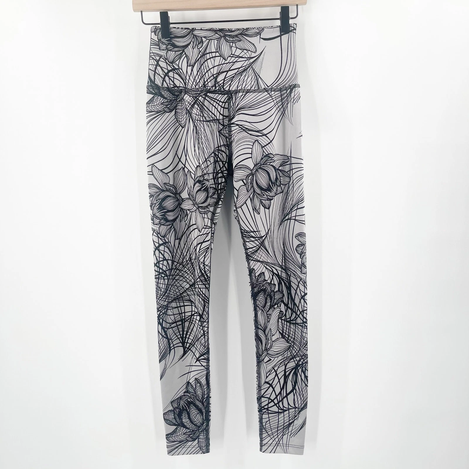 beyond-yoga abstract floral high waist flip it & reverse it leggings