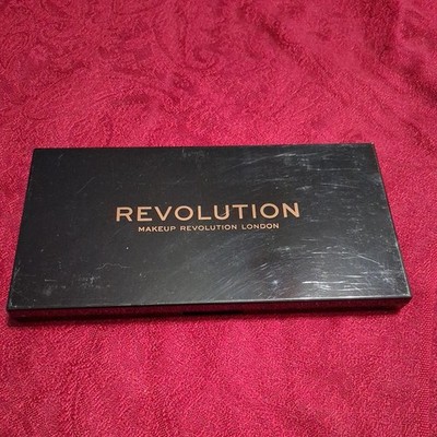 Makeup Revolution London Midnight Unicorn eyeshadow palette 