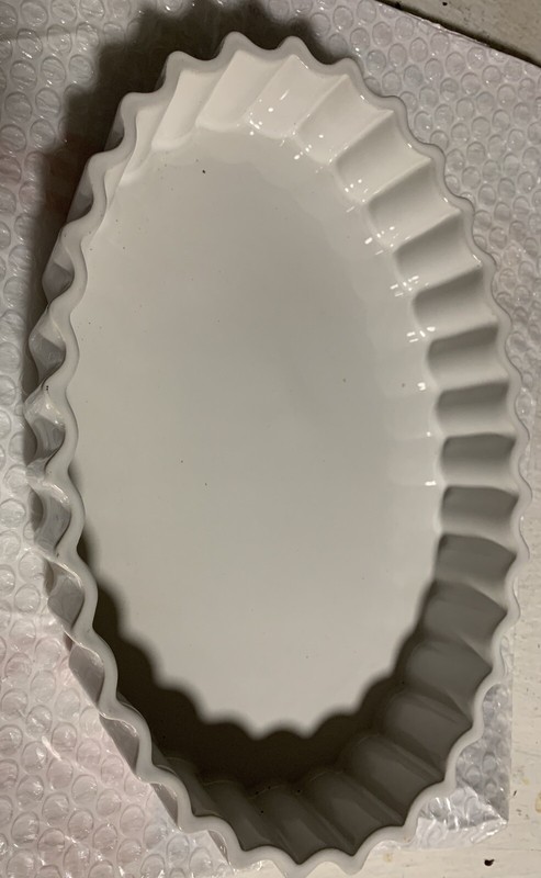 Beautiful London ICTC Scalloped Dish #12