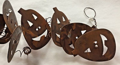NEW 48″ Rusty Wire Garland w/ 2.5″ x 2” Pumpkins, Primitive Style