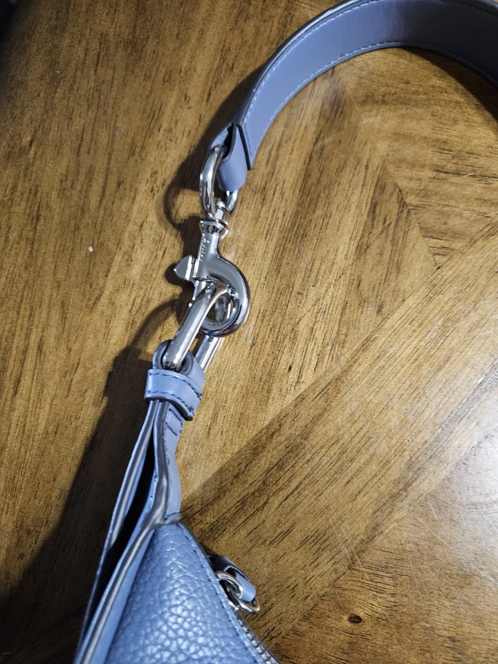 Bolso Hobo DKNY Tomillo Acero Azul Bolso de Hombro Nuevo con Etiquetas Foto 4 de 4