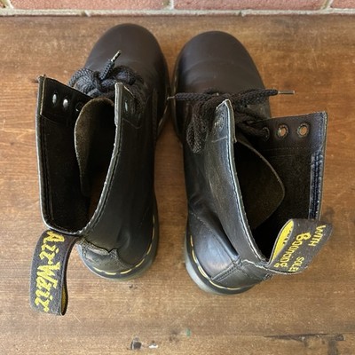 💥Dr. Martens Doc England Rare 90's Vintage Black Greasy 1460