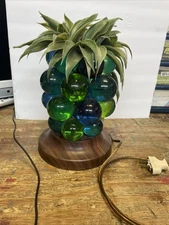Vintage 1960s mid century Lucite Grape Cluster Table Lamp tiki Blue Green