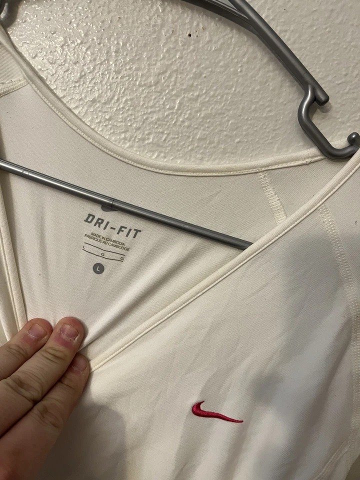 Nike Dri-Fit футболка женщин L белый с розовыми акцентами V шеи короткий рукав - Изображение 2 из 4