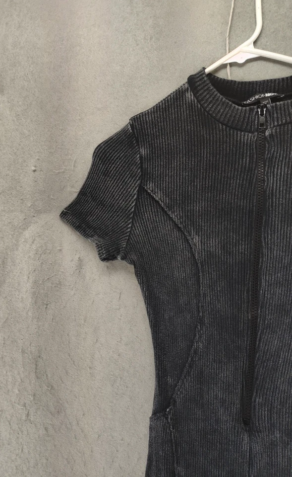 Fashion Nova Jumpsuit Womens Small Black Short Sleeve Ribbed Zip Front Romper - Image 2 of 4