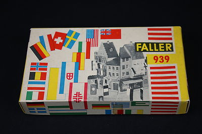 Assortiment De Drapeaux Faller 939 – Maquette Train HO 1/87 (Occasion, Boîte Défraîchie)