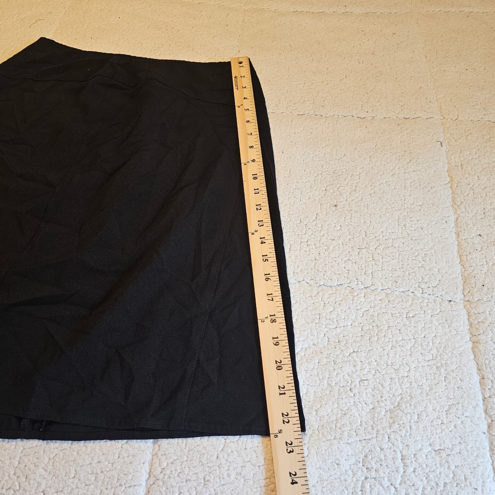 Dramatic Expressions Size 8 Petite Simple Black A… - image 7